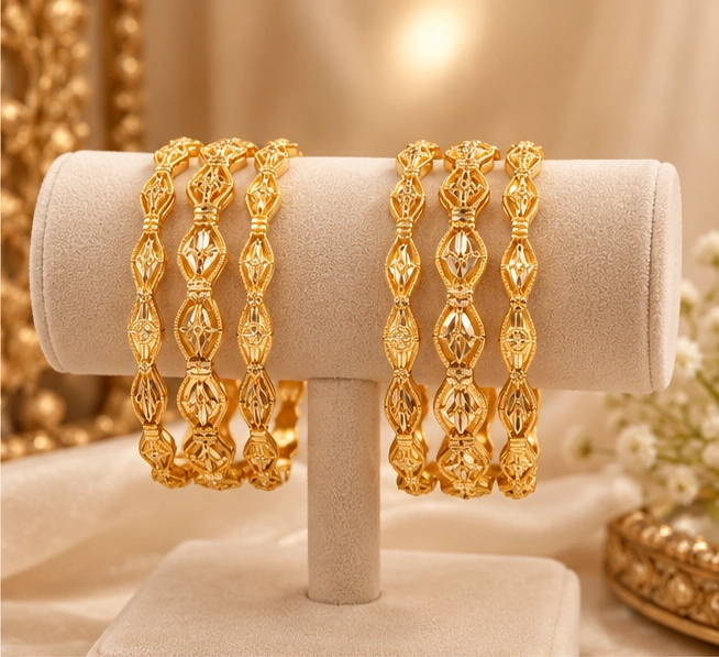 Royal Bangle 003 view 3